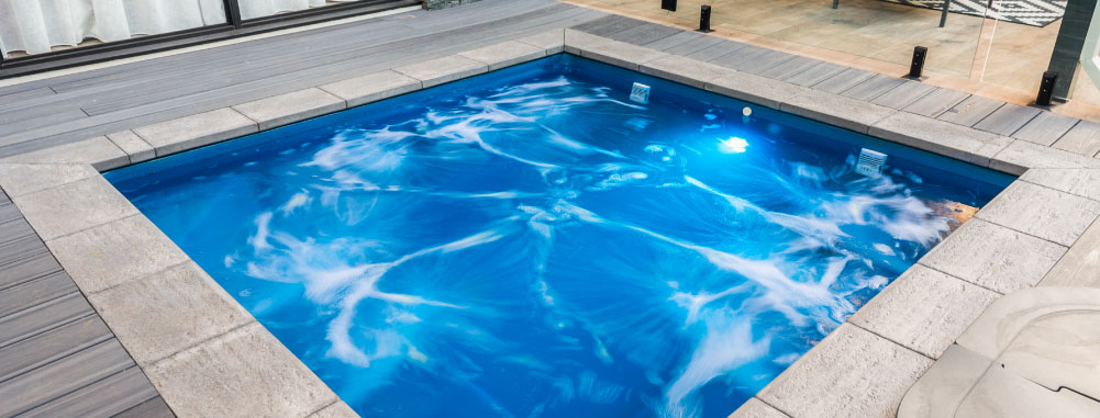 maintaining-a-fibreglass-spa-blogimage2